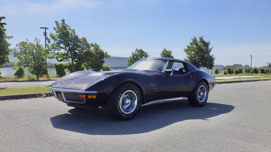 1971 Chevrolet Corvette Stingray T-Top display photo