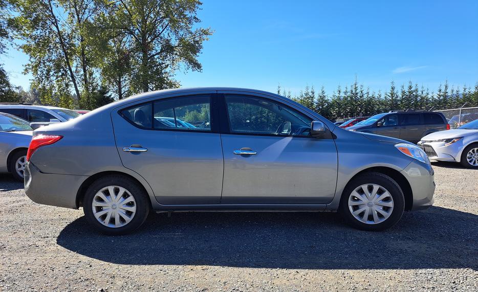 2014 Nissan Versa display photo