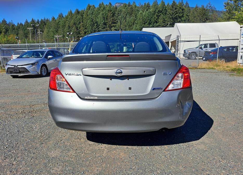 2014 Nissan Versa display photo