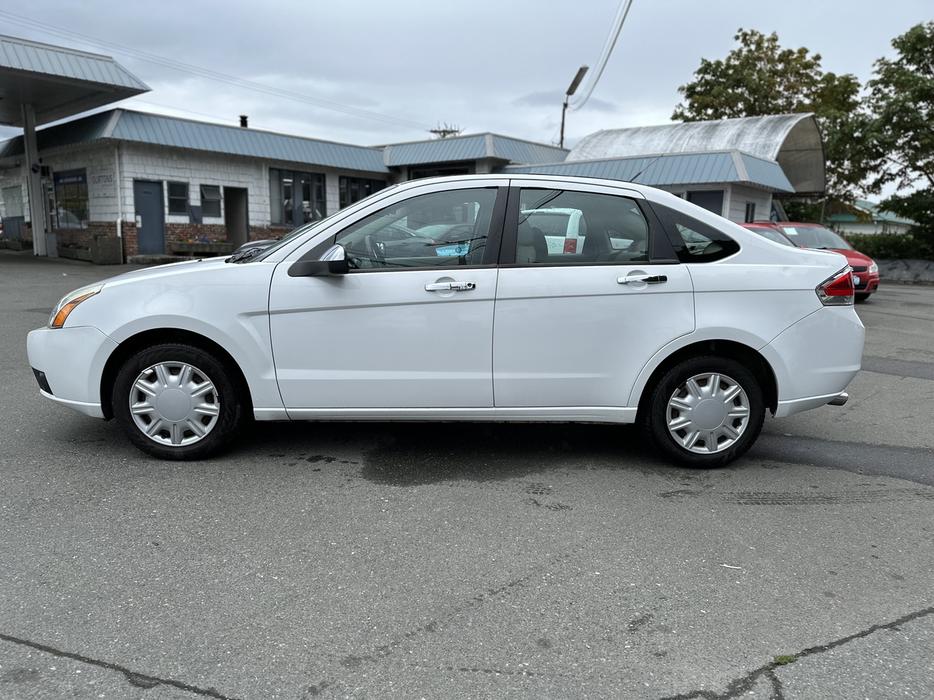 2008 Ford Focus display photo