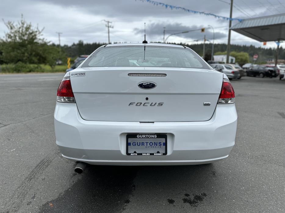 2008 Ford Focus display photo