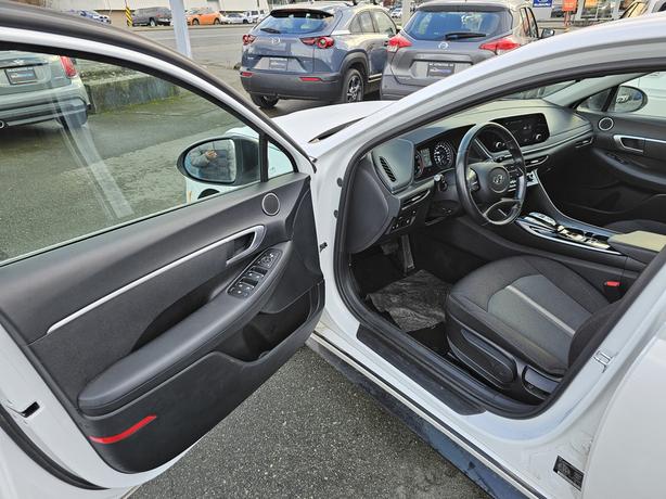 2021 Hyundai Sonata Preferred FWD-Auto Headlights,Heated Seats & SW image 7