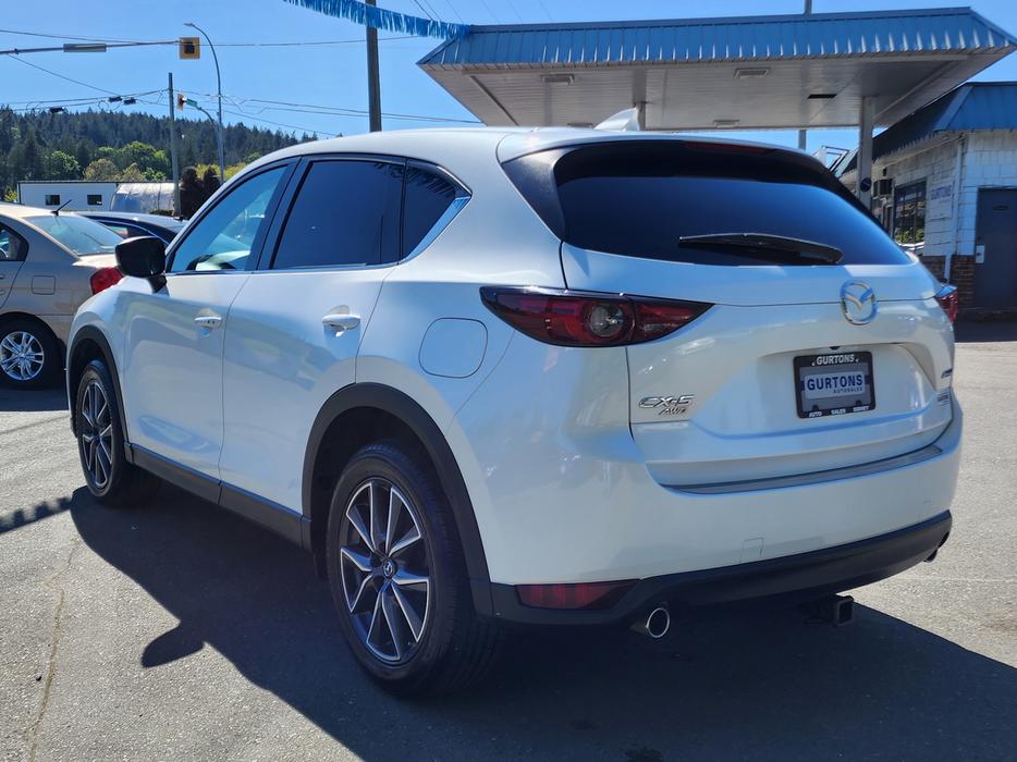 2017 Mazda CX-5 display photo