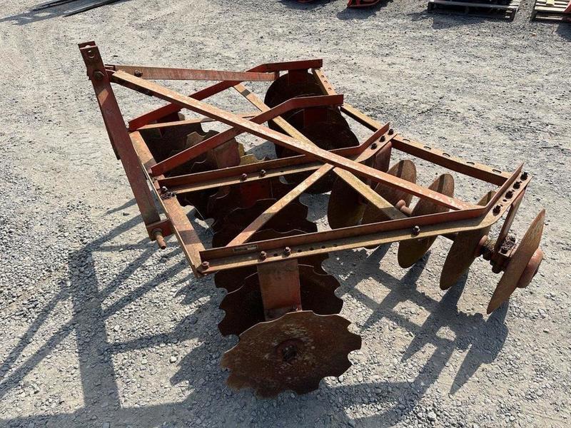 2010 Independent Mfg 5' display photo
