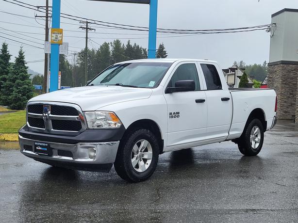 2018 Ram 1500 ST Quad Cab V6 Automatic 4WD,Bluetooth, Rear Cam image 1