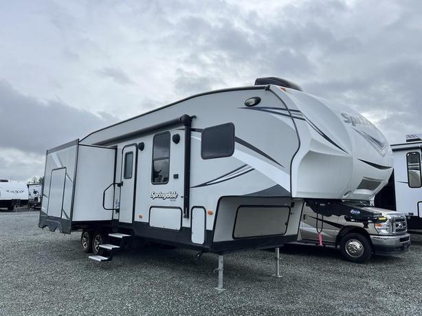 2018 Keystone RV 302FWRK Springdale image 4