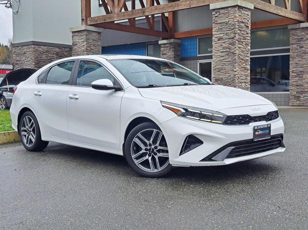 2023 Kia Forte - Moonroof, Heated Seats, Backup Camera image 4