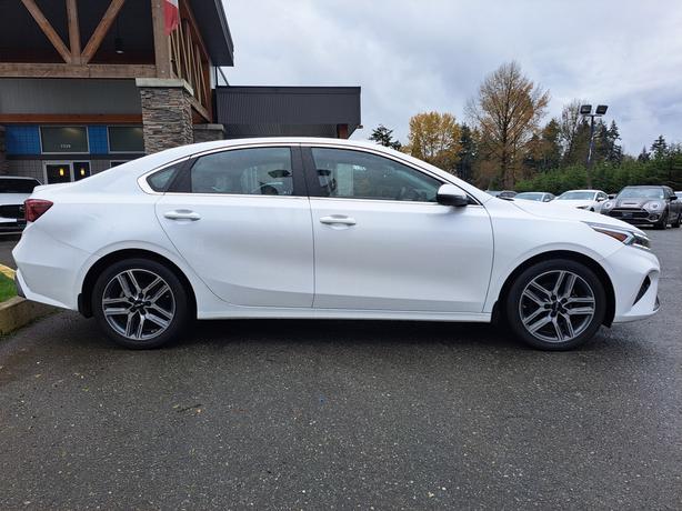 2023 Kia Forte - Moonroof, Heated Seats, Backup Camera image 5