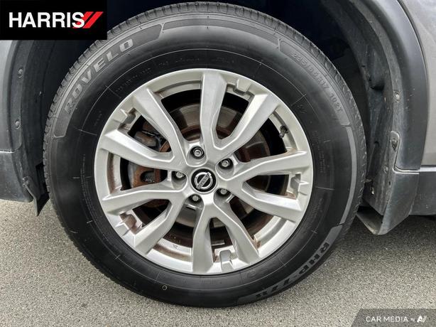 2017 Nissan Rogue S | Low KM! image 8