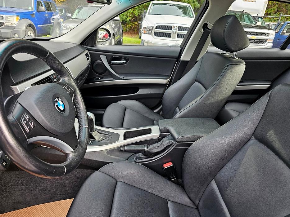 2007 BMW  328xi display photo