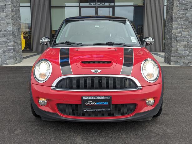 2010 MINI COOPER S S - BC Only, Heated Seats, Sunroof image 3