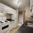 1 bedroom Amera Manor thumbnail image 2