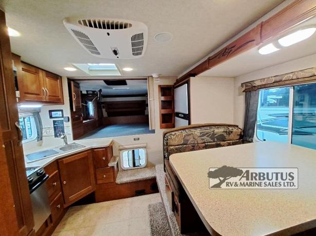 Used 2016 Northwood Arctic Fox Camper 811 Wet Bath image 6