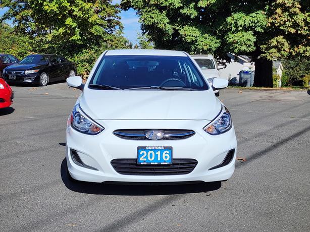 2016 Hyundai Accent image 1