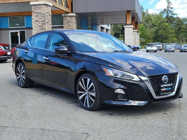 2022 Nissan Altima 2.5 Platinum, Nav, Heated Seats, Heated Steering image 4