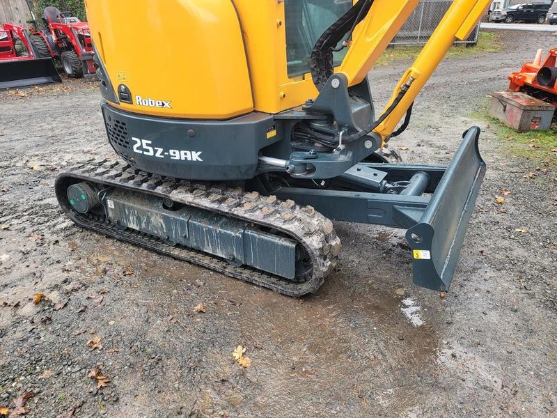 2023 Hyundai Construction Equipment Compact Excavators R25Z-9AK display photo