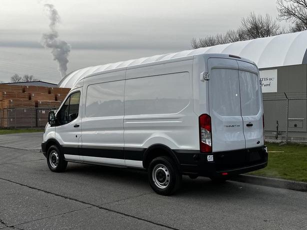 2017 Ford Transit 250 Van Medium Roof Cargo Van image 7