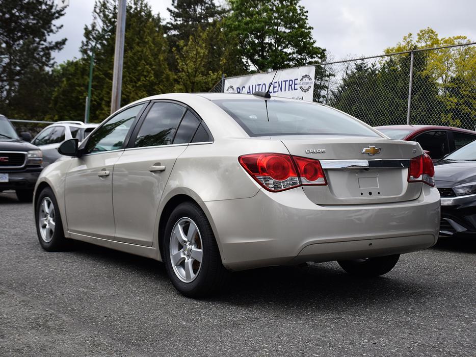 2016 Chevrolet Cruze LT - Heated Leather Seats, Sunroof, Backup Camera display photo