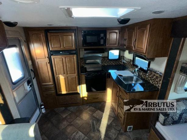Used 2013 Outdoors RV Wind River 240RKSW image 8