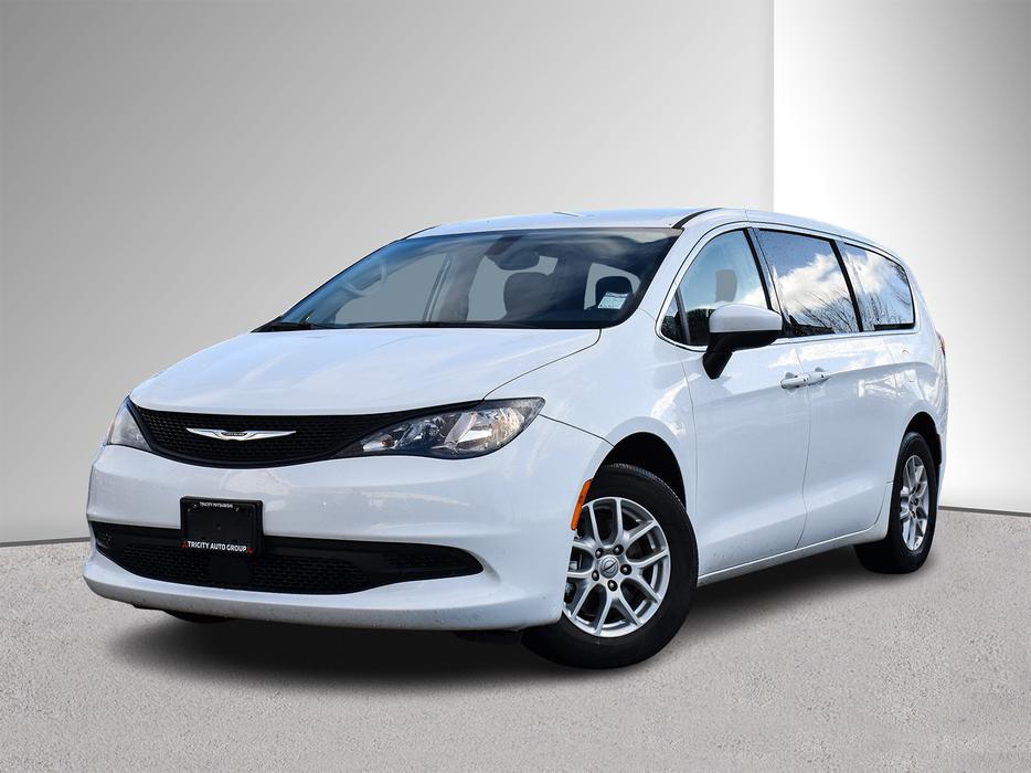 2022 Chrysler Grand Caravan SXT - Power Drivers Seat, Dual Climate display photo