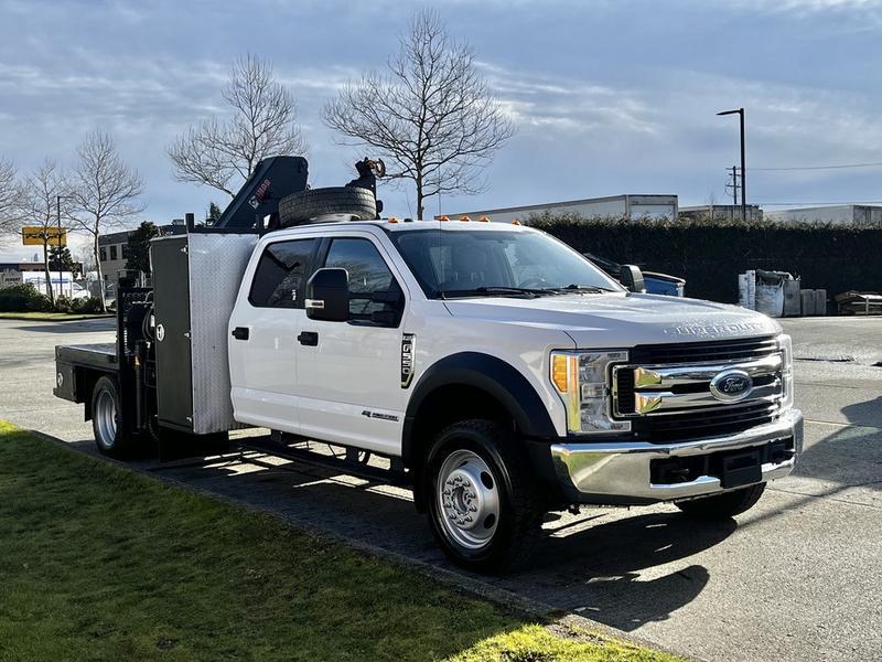 2017 Ford F-550 6 Foot Flatdeck With Fifth Wheel and HIAB Crane Crew Cab 4WD Pow display photo