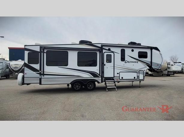 Used 2022 Prime Time RV Crusader 305RLP image 5