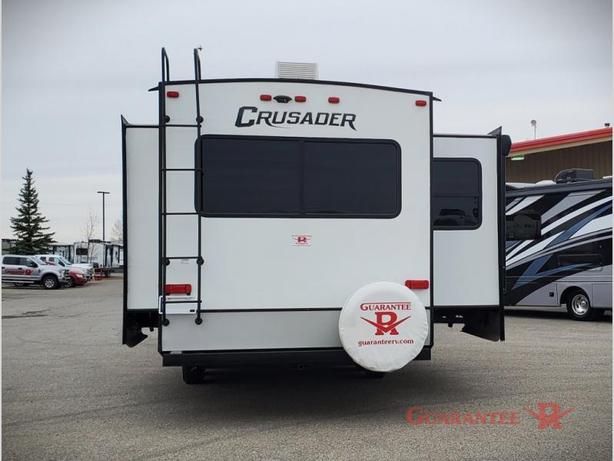 Used 2022 Prime Time RV Crusader 305RLP image 6