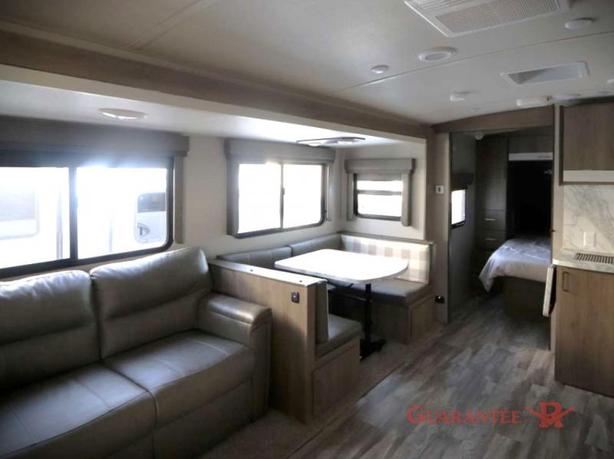 Used 2022 Grand Design Imagine 2800BH image 7