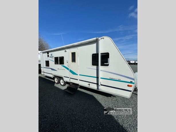 Used 2002 Keystone RV Prowler 27H image 1