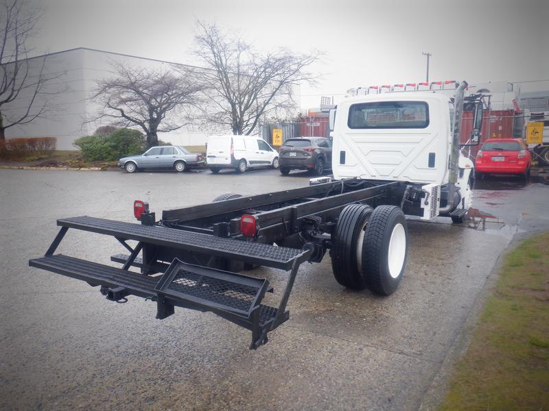 2006 International 4300 Cab and Chassis Air Brakes Dually Diesel display photo