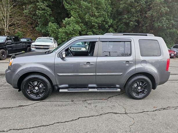 2011 Honda  Pilot Touring image 3