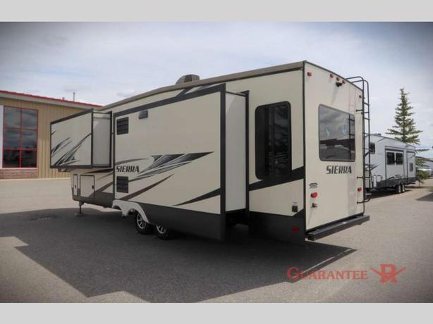 Used 2018 Forest River RV Sierra 357RE image 4