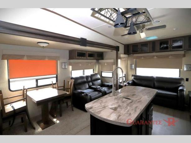 Used 2018 Forest River RV Sierra 357RE image 8