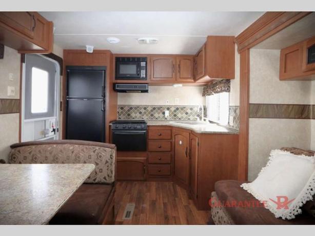 Used 2012 Forest River RV Wildwood 25S image 8