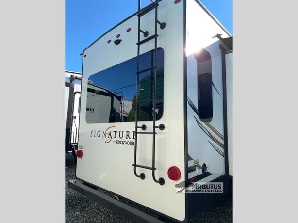 Used 2019 Forest River RV Rockwood 8299BS image 4