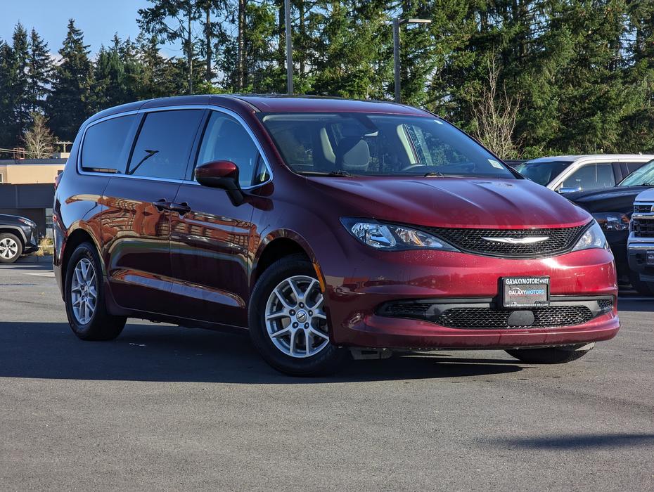 2022 Chrysler Grand Caravan SXT -  Power Doors, Remote Start, Heated Seats display photo