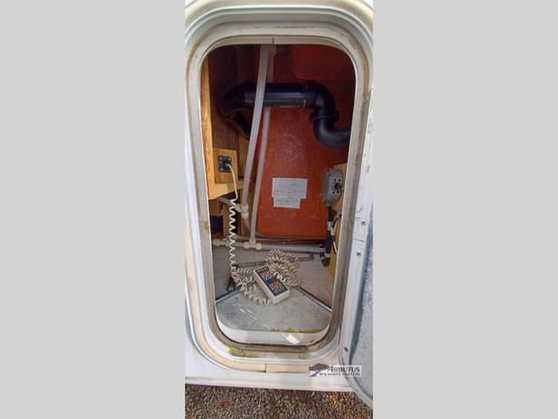 Used 2000 CITATION Citation Supreme 9.6 image 8