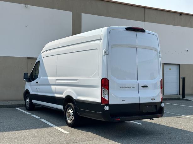 2023 Ford Transit Cargo Van image 4