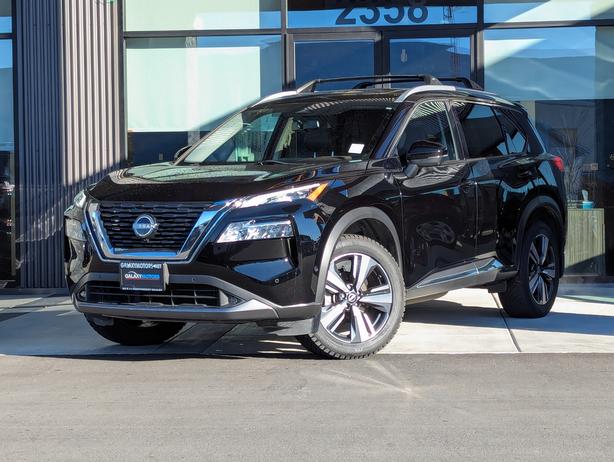 2022 Nissan Rogue SL - AWD, Heated Seats, Sunroof, NAV image 1