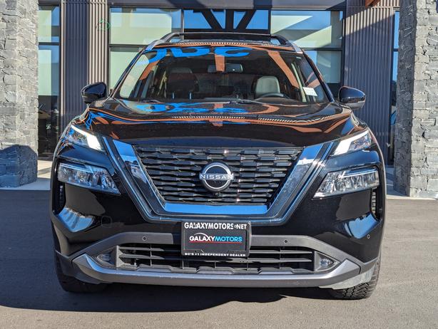 2022 Nissan Rogue SL - AWD, Heated Seats, Sunroof, NAV image 3