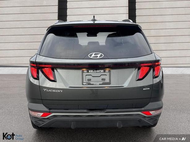 2024 Hyundai Tucson Preferred WINTER TIRES +RIMS PLUS MORE! demo image 5