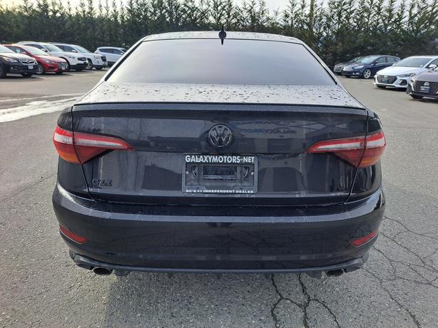 2019 Volkswagen Jetta GLI - Navigation, Heated Seats, Moonroof image 7