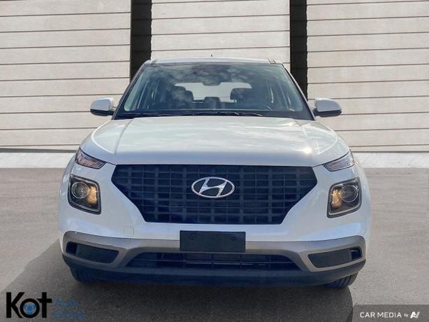 2025 Hyundai Venue Essential image 2