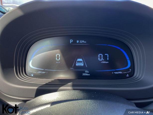 2025 Hyundai Venue Essential image 8