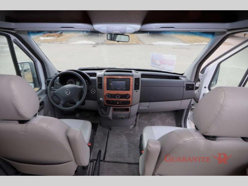 Used 2010 Roadtrek ADVENTUROUS RS display photo