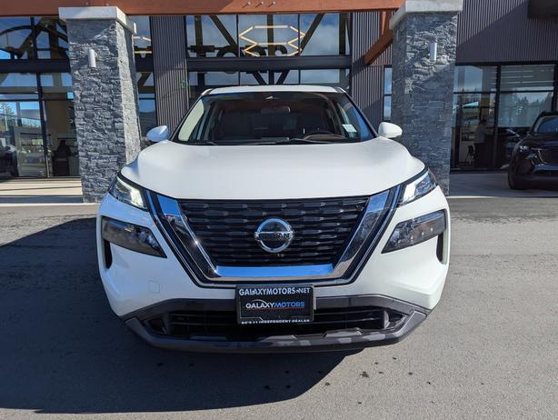 2021 Nissan Rogue image 3