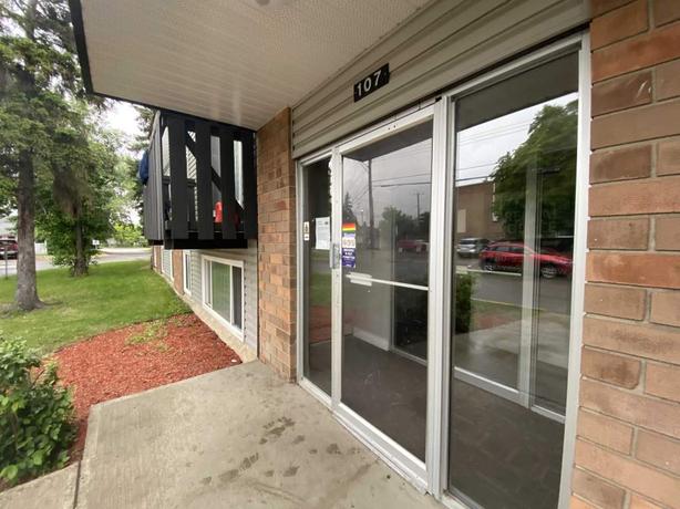 1 bedroom Mainstreet Village image 8