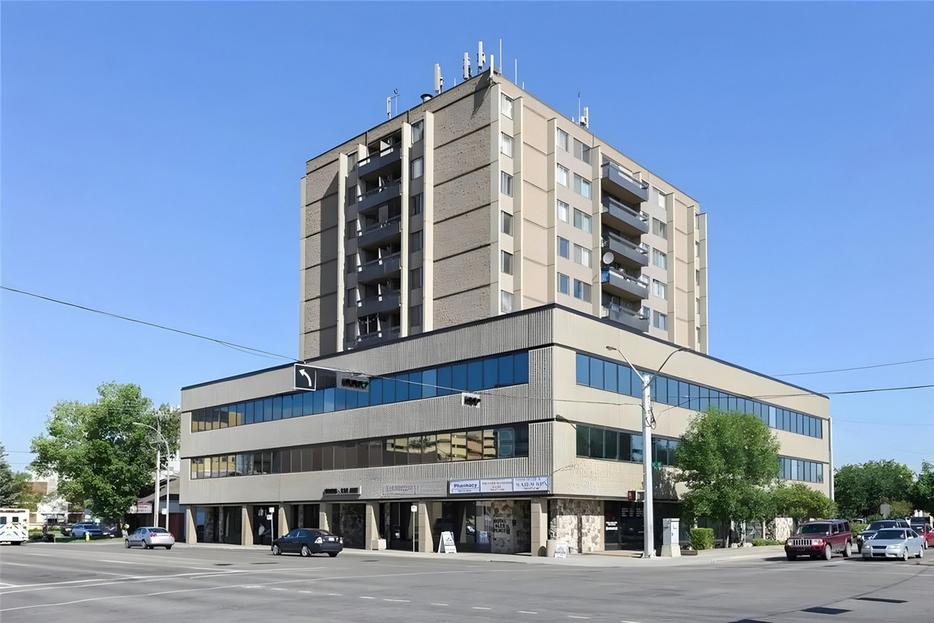 1  Bedroom Kingsway Lofts &amp; Apartments display photo
