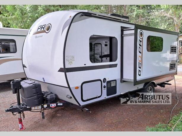 Used 2018 Forest River RV Rockwood GEO Pro 17RK image 2