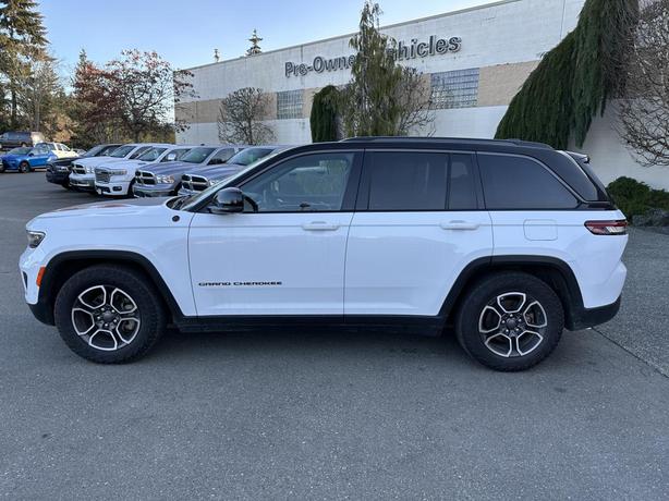 2022 Jeep Grand Cherokee Trailhawk image 2